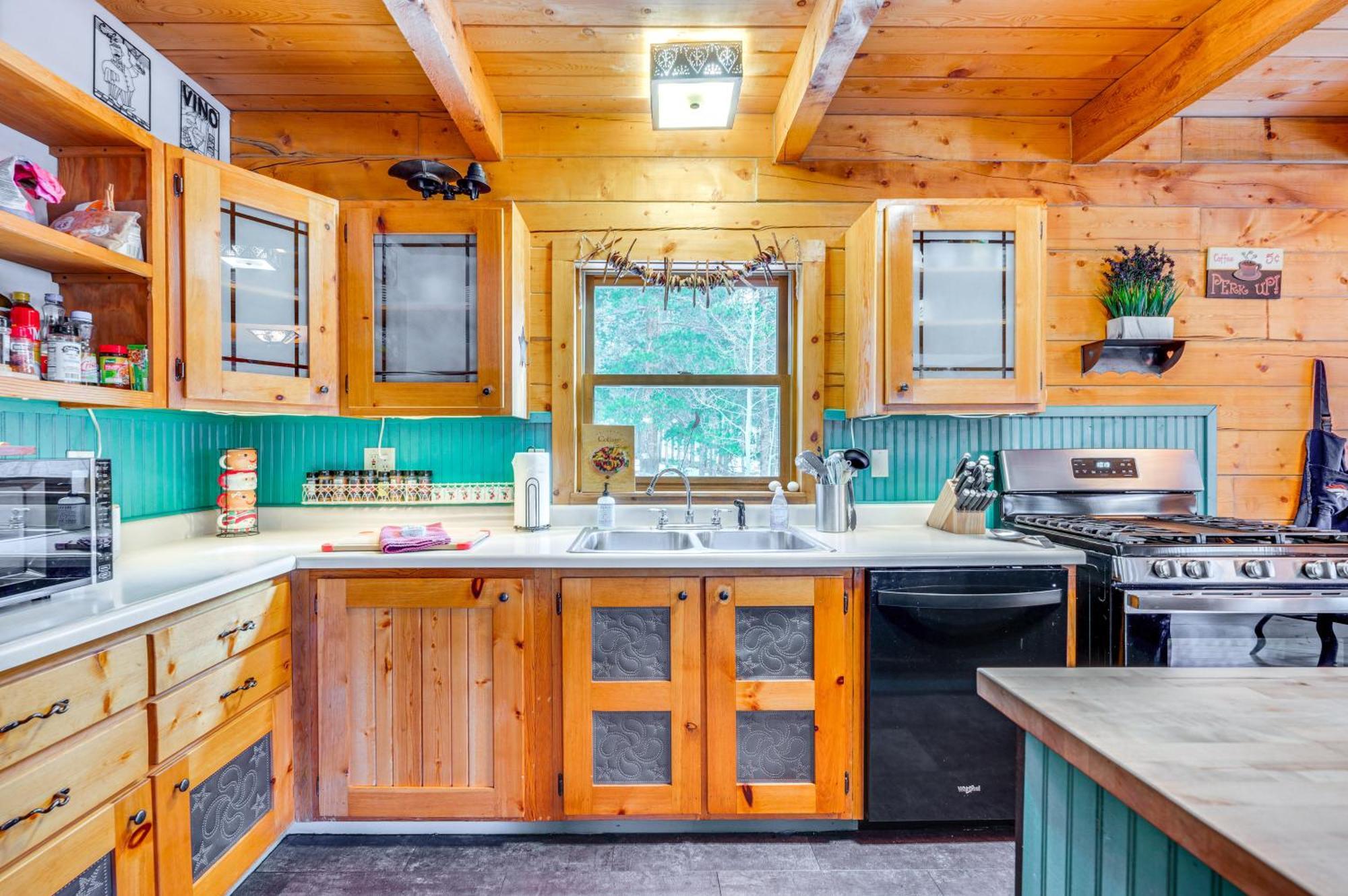 Secluded Black Hawk Log Cabin With Fire Pit! Zewnętrze zdjęcie